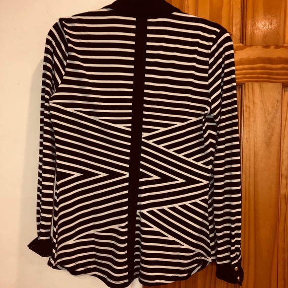 Women’s Black & White Top By Cache Size Small - Picture 4 of 5